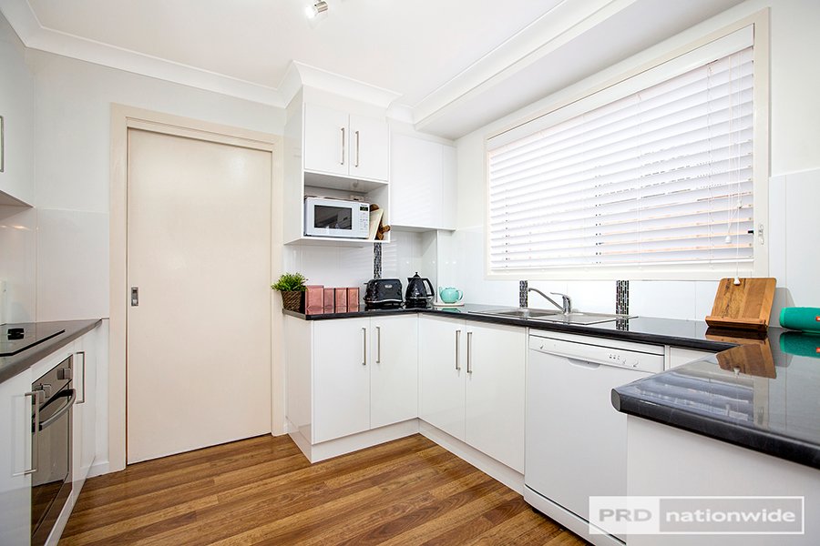 3/8 Chelmsford Street TAMWORTH 5