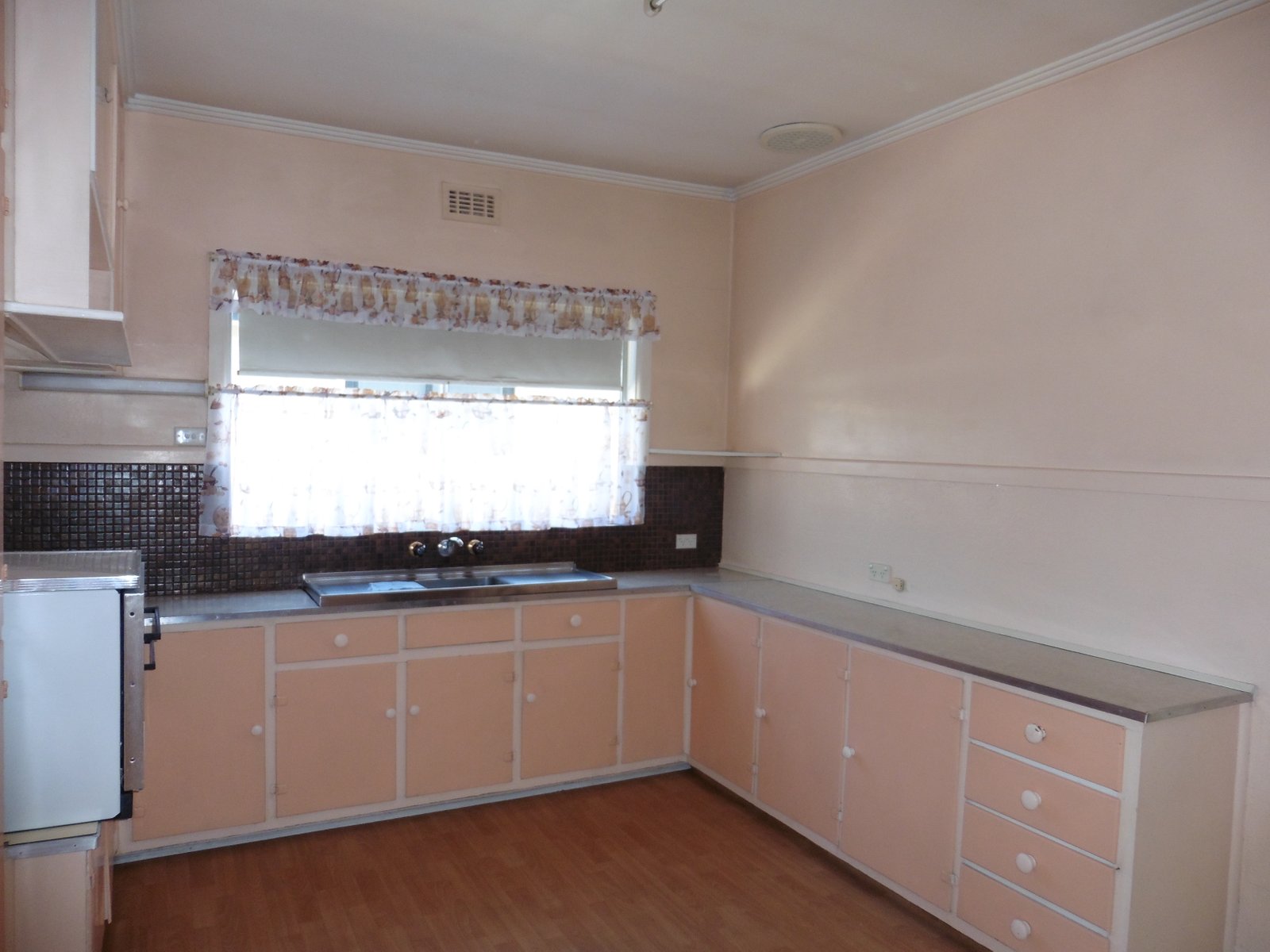 Gallery: 38 Chesterville Road