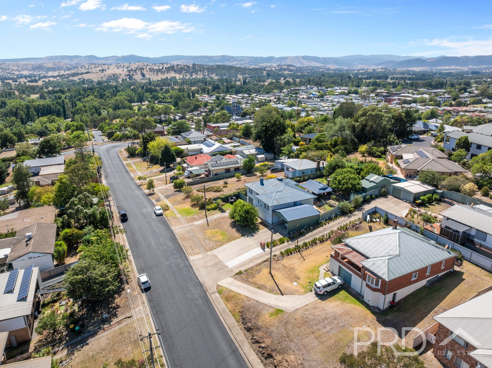 38 Clarke Street TUMUT 19