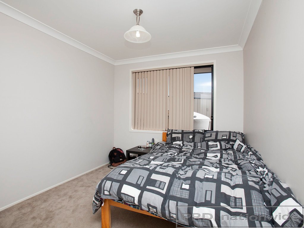 38 Clayton Crescent RUTHERFORD 9