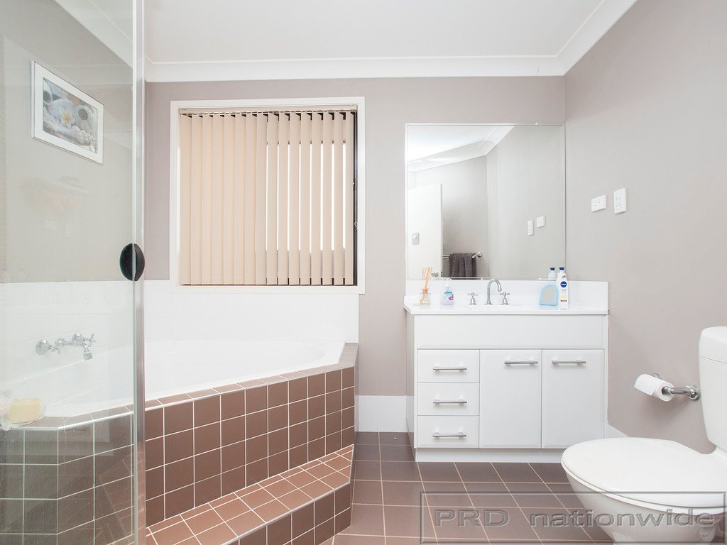 38 Clayton Crescent RUTHERFORD 10