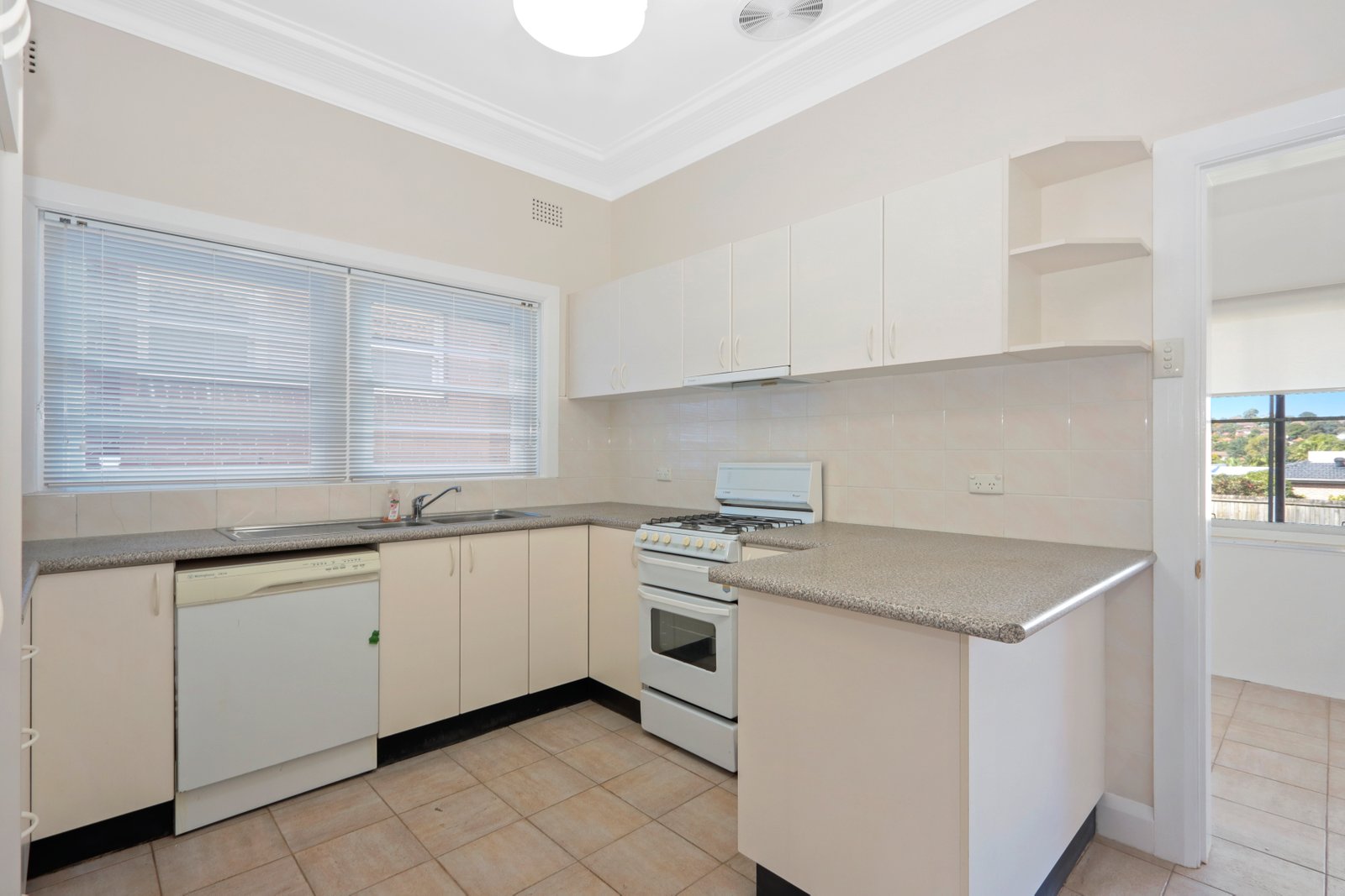 38 Coleborne Avenue MORTDALE 4