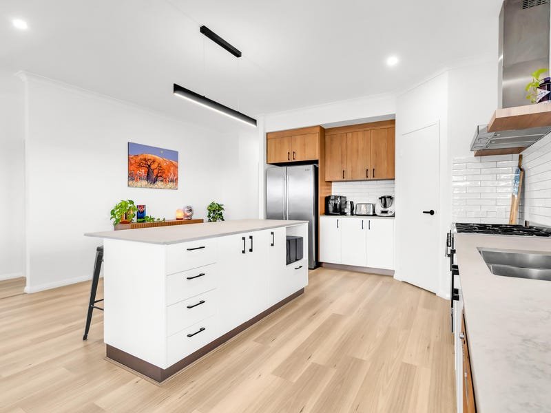 38 Coolajacka Crescent BAYNTON 2