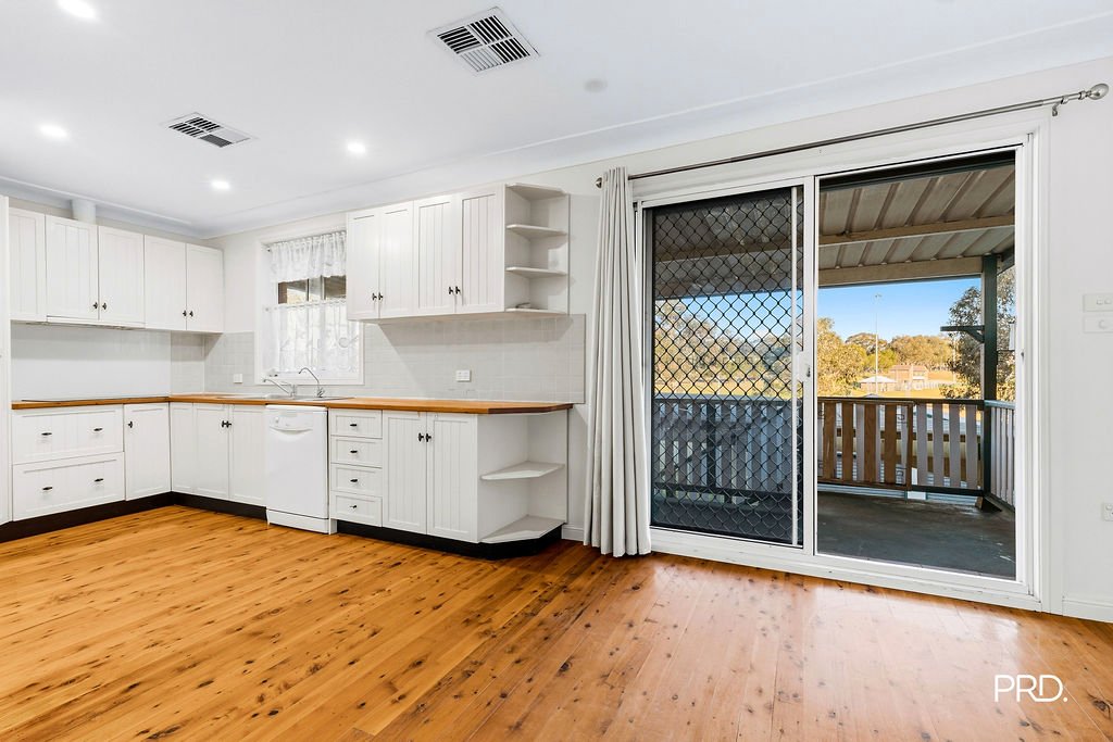 38 Coreen Avenue PENRITH 6