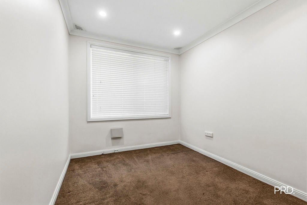 38 Coreen Avenue PENRITH 10