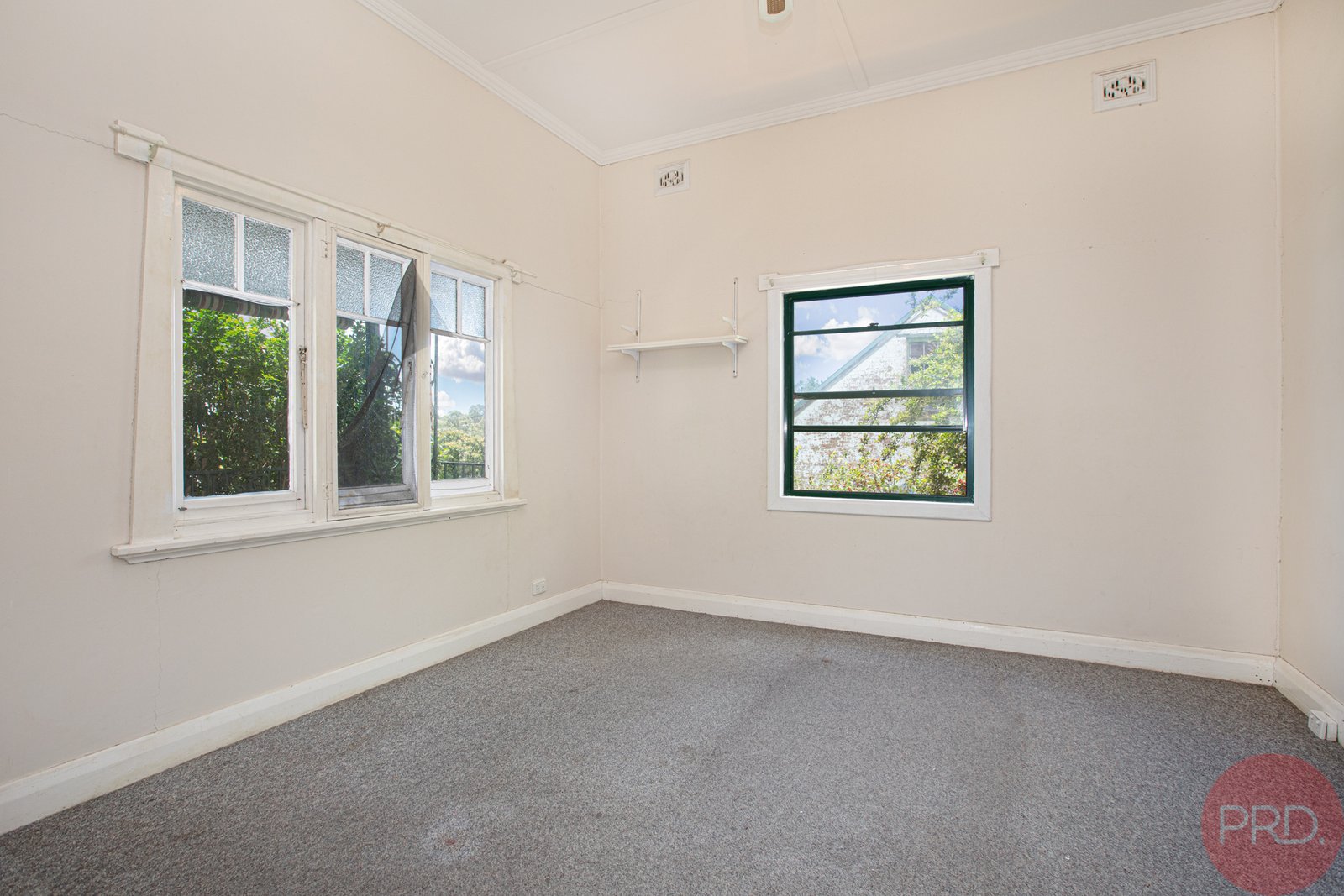 38 Cumberland Street EAST MAITLAND 9