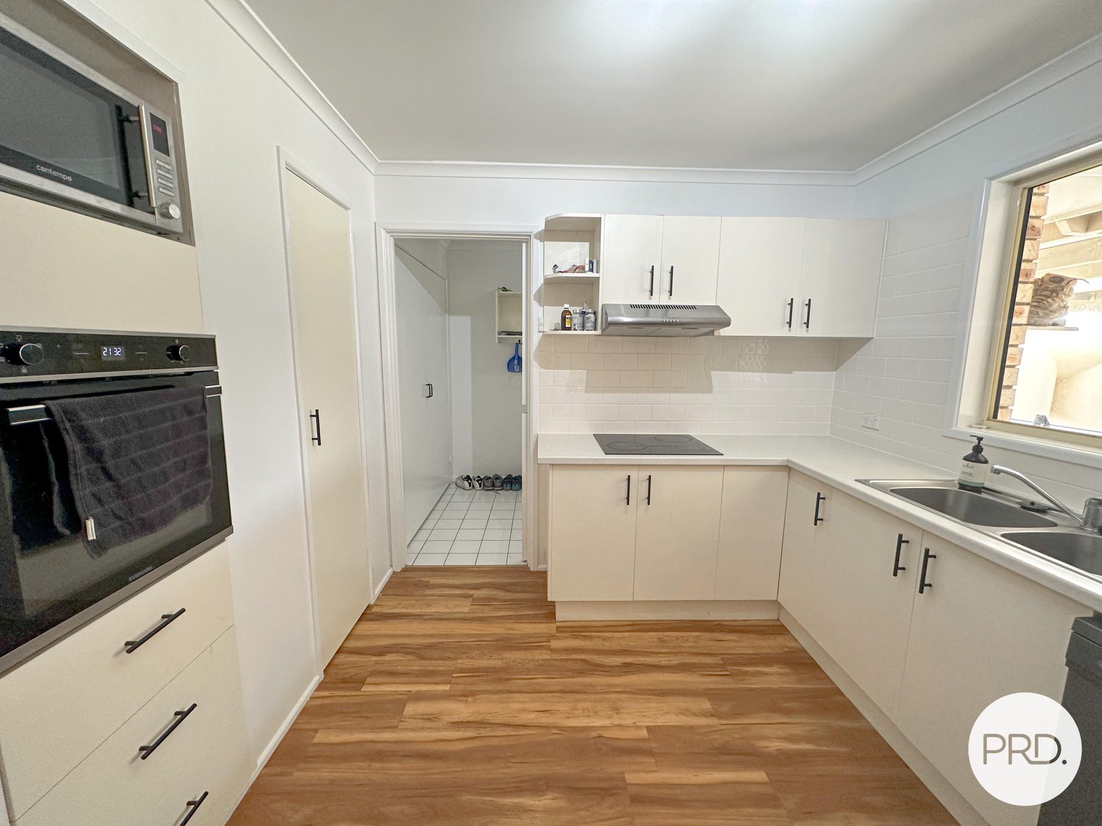 38 CURTIS Avenue BOYNE ISLAND 4