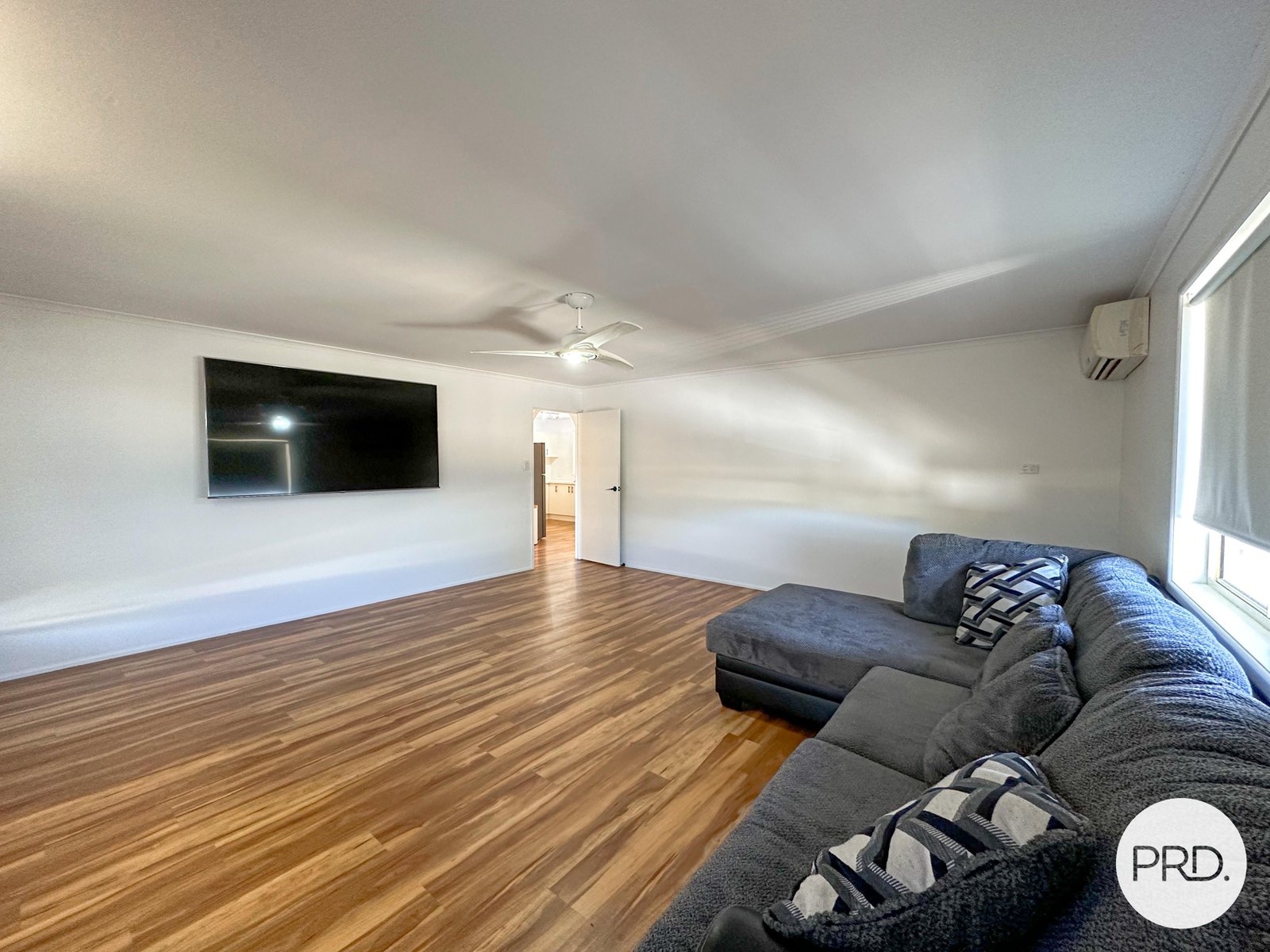 38 CURTIS Avenue BOYNE ISLAND 7