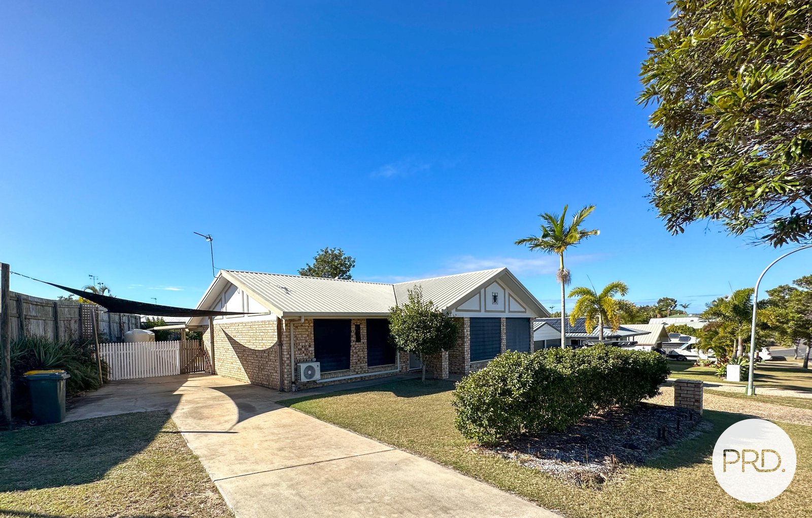38 CURTIS Avenue BOYNE ISLAND 17