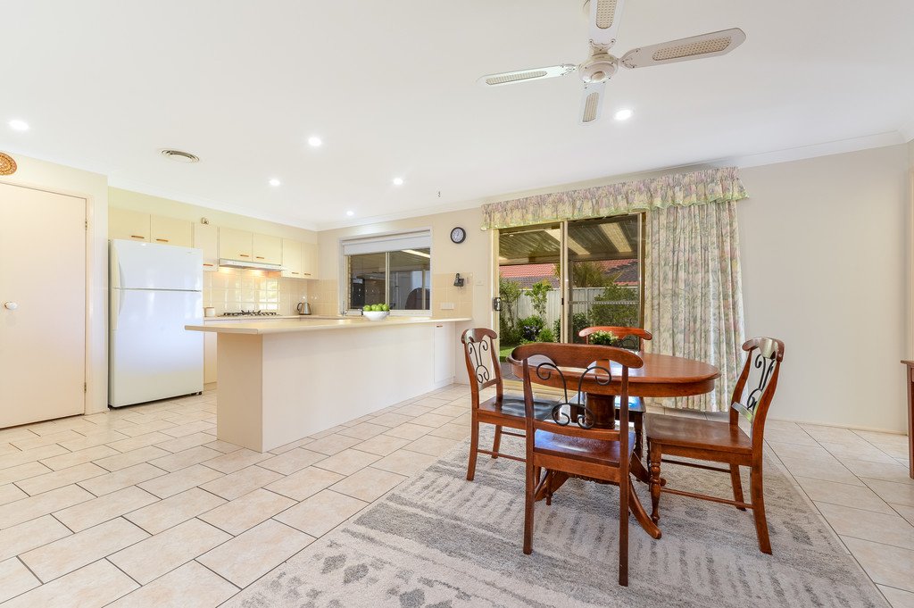 38 Denham Drive HORSLEY 7