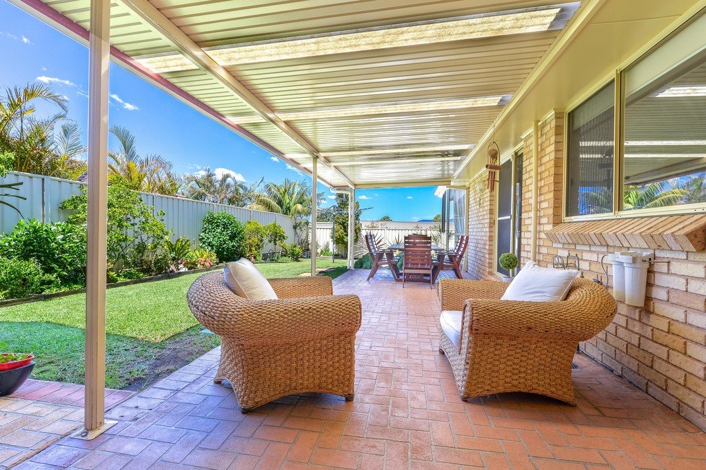 38 Denham Drive HORSLEY 9