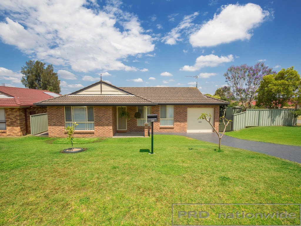 38 Denton Park Drv  ABERGLASSLYN 1
