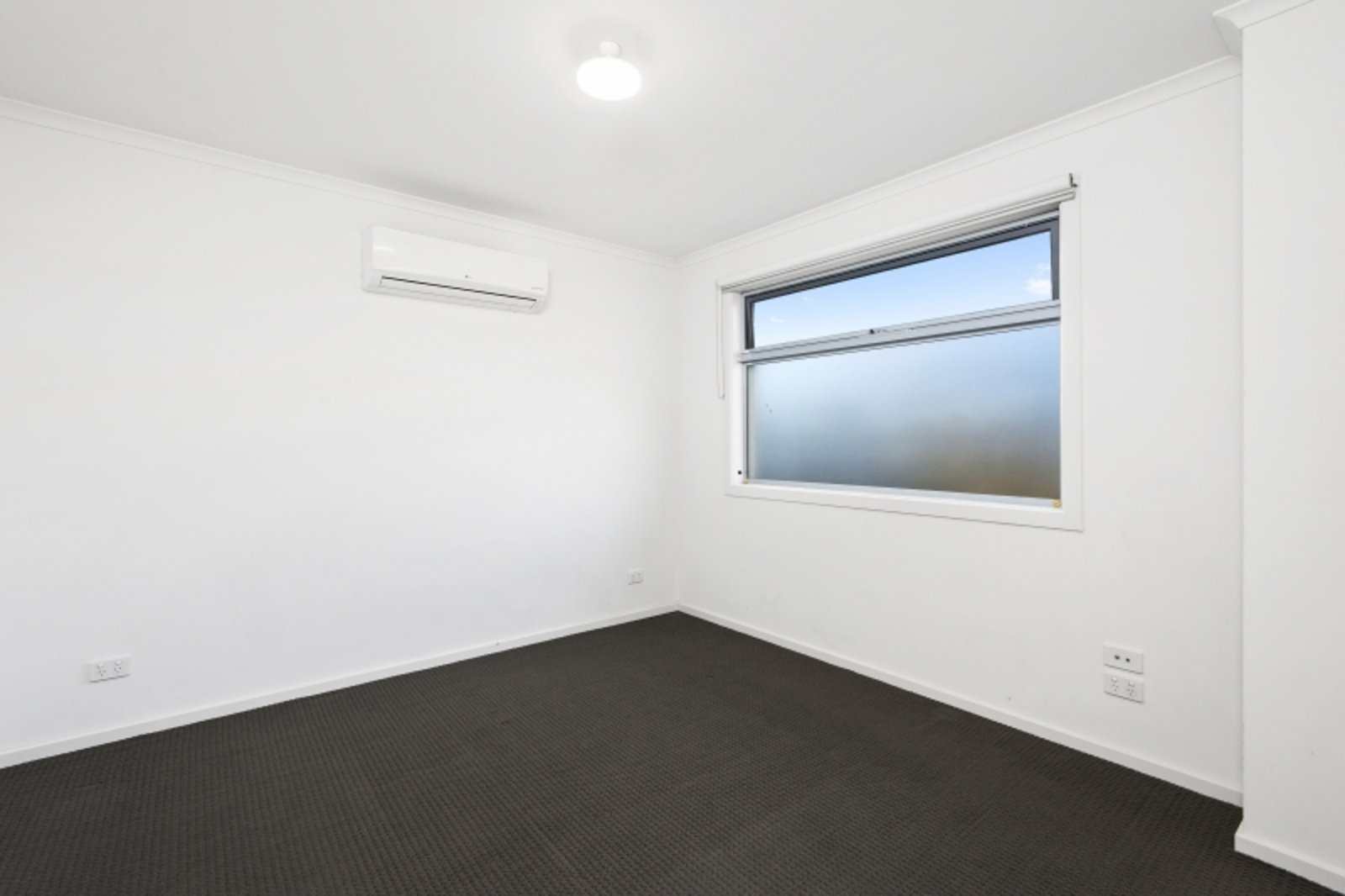 Gallery: 3/8 Detroit Crescent