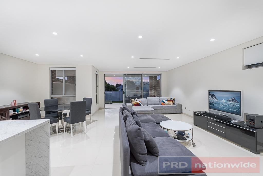 38 Drake Street PANANIA 3