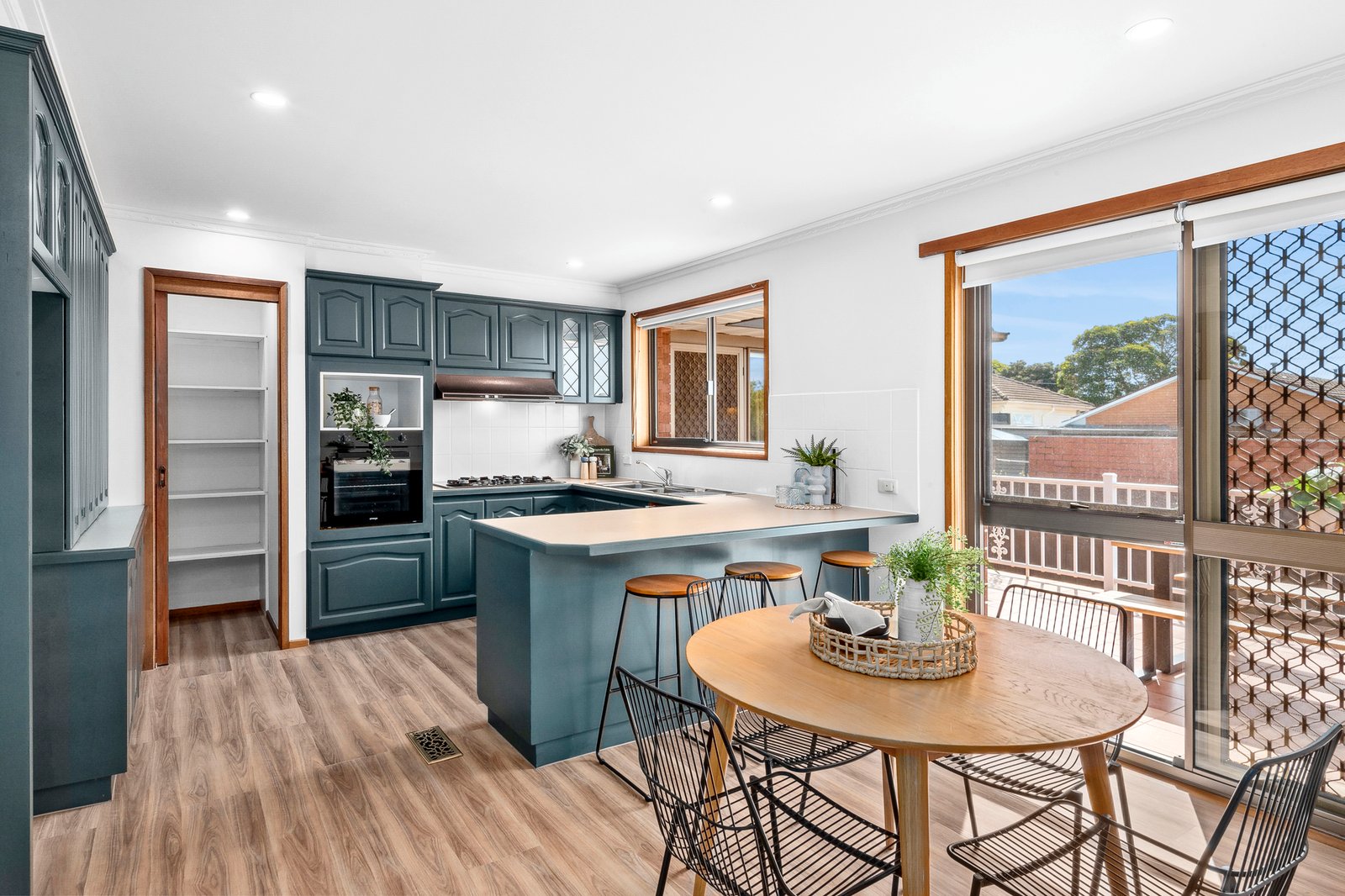 Gallery: 38 Eagleview Crescent
