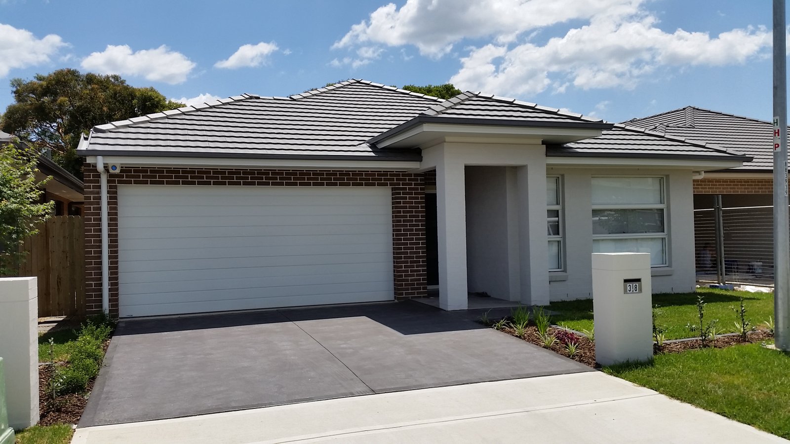 38 Empire Circuit PENRITH 1