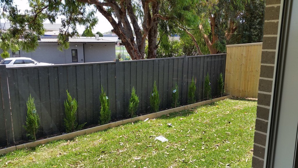 38 Empire Circuit PENRITH 9