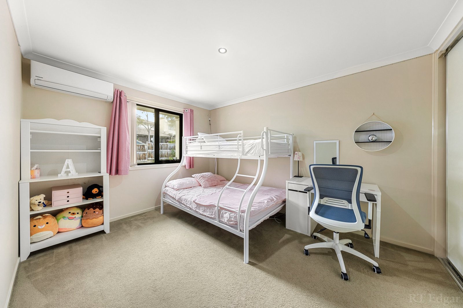 Real Estate and Property in 38 Evans Drive, Croydon, VIC