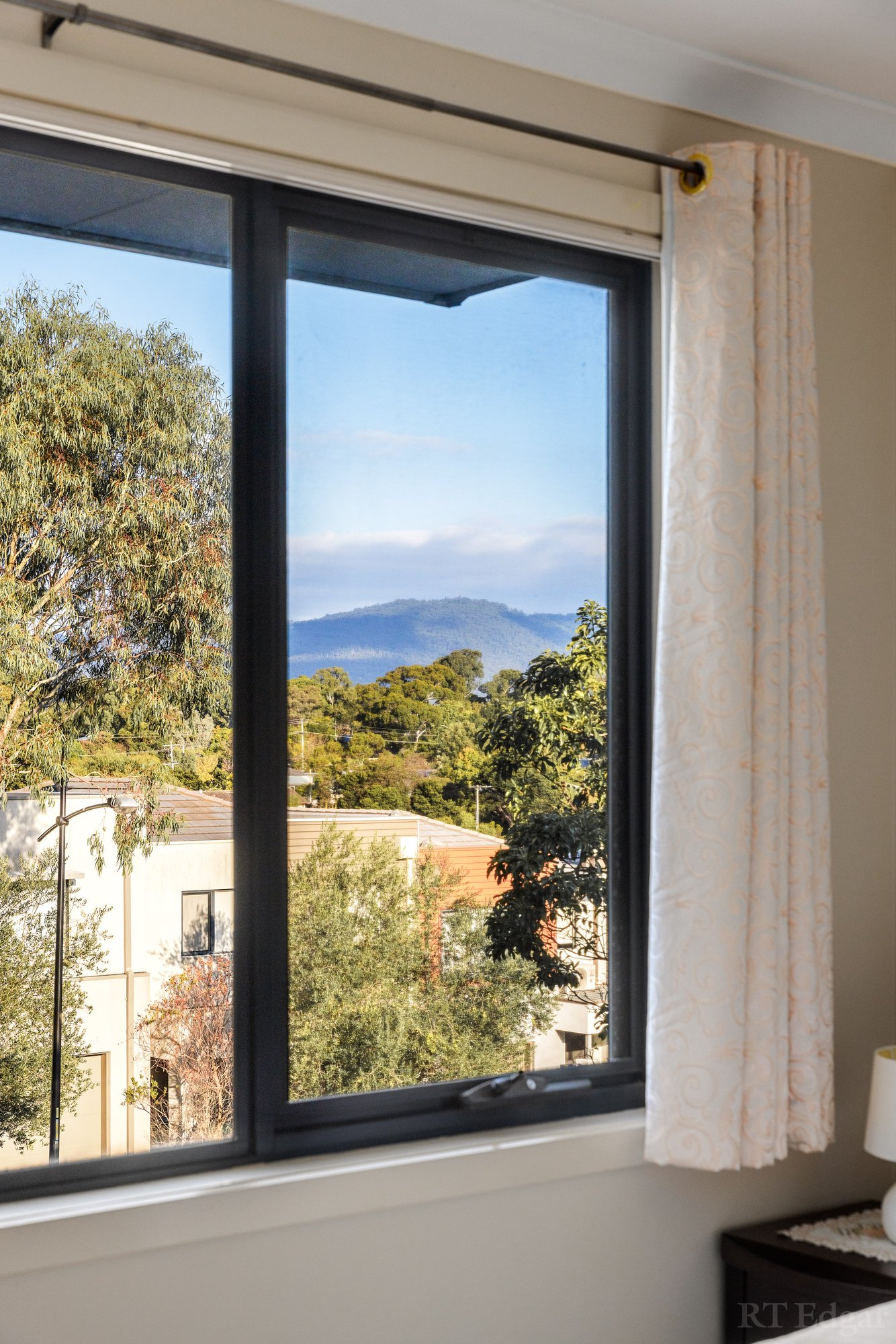 Real Estate and Property in 38 Evans Drive, Croydon, VIC