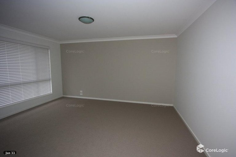 38 Faraday Crescent PACIFIC PINES 4