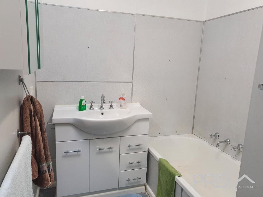 38 Fasham Street UNDERBOOL 6