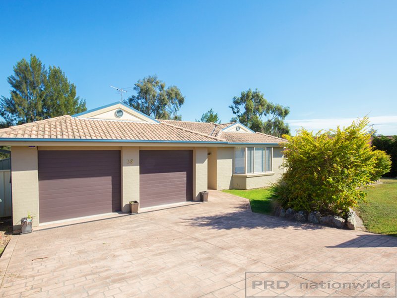 38 Fernleigh Avenue ABERGLASSLYN 1