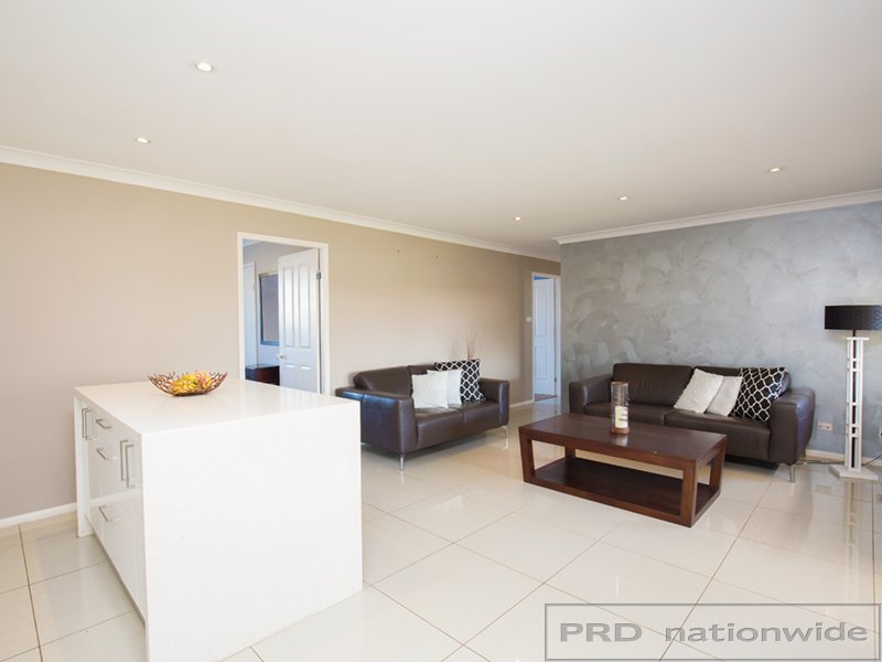 38 Fernleigh Avenue ABERGLASSLYN 7