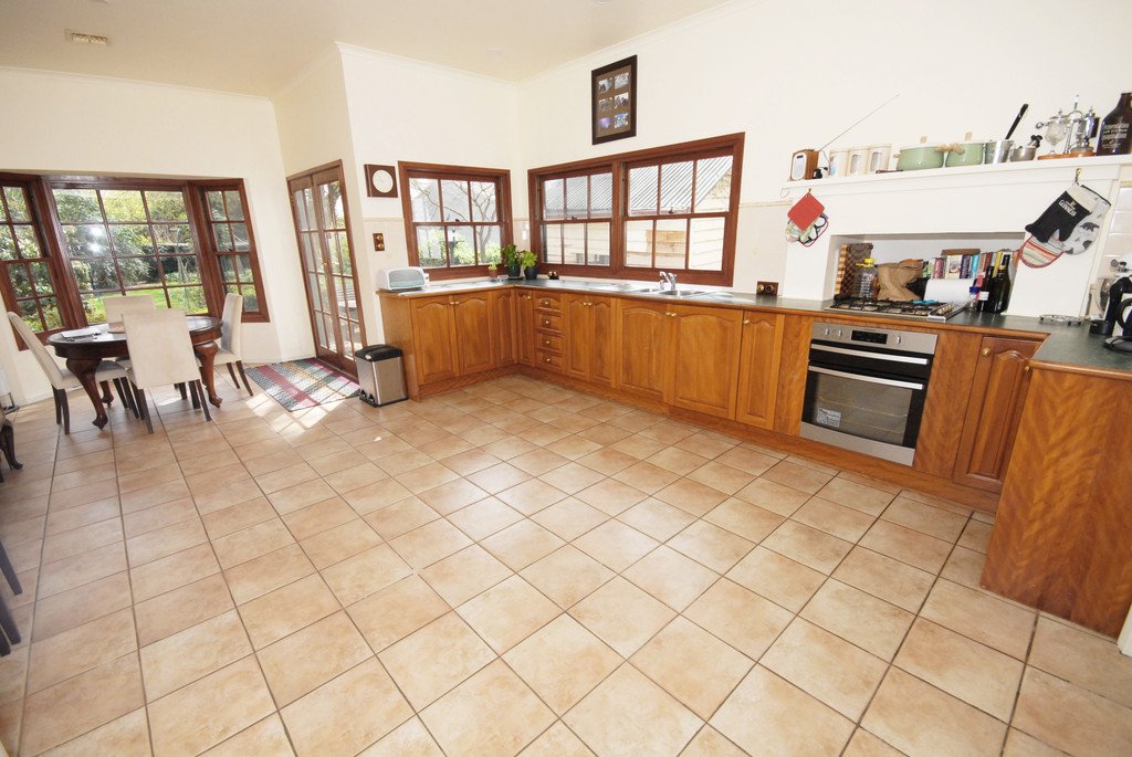 38 Forster St  BUNGENDORE 4