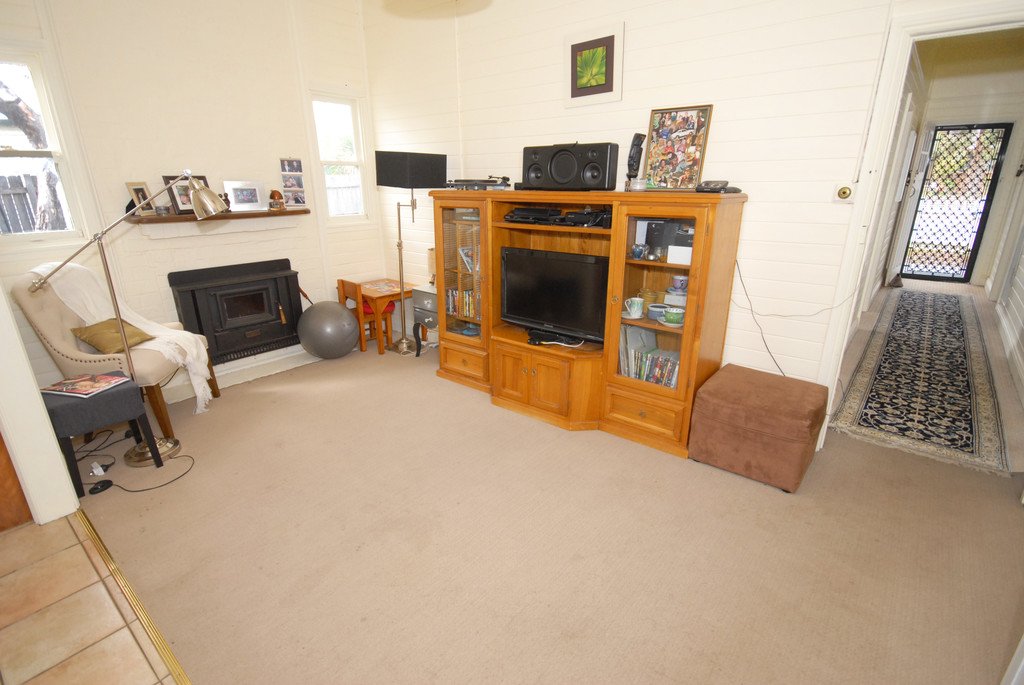 38 Forster St  BUNGENDORE 6