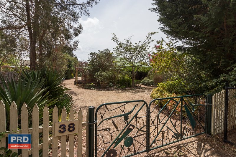 38 Gibraltar Street BUNGENDORE 3