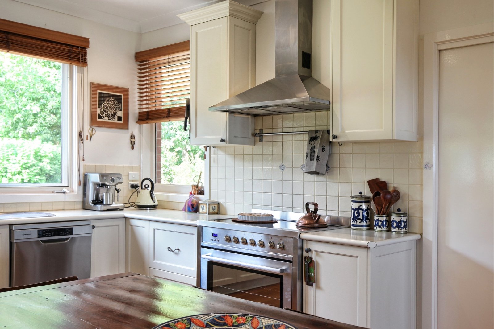 Real Estate and Property in 38 Glen Echo Court, Mount Macedon, VIC