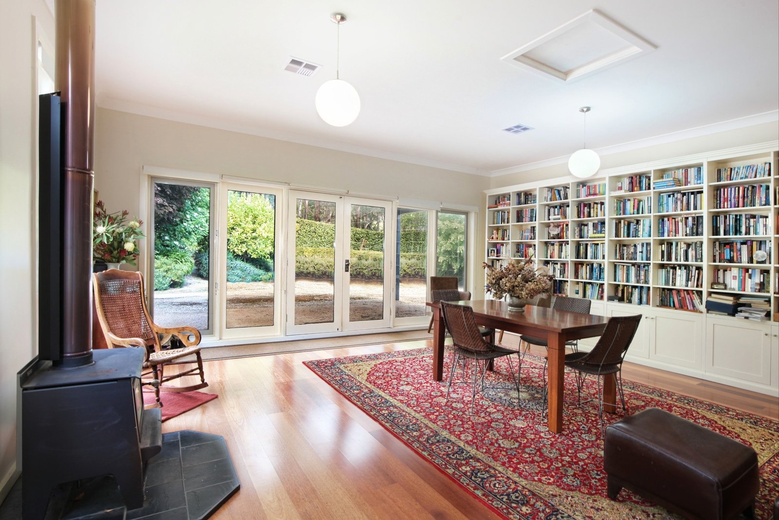 Real Estate and Property in 38 Glen Echo Court, Mount Macedon, VIC