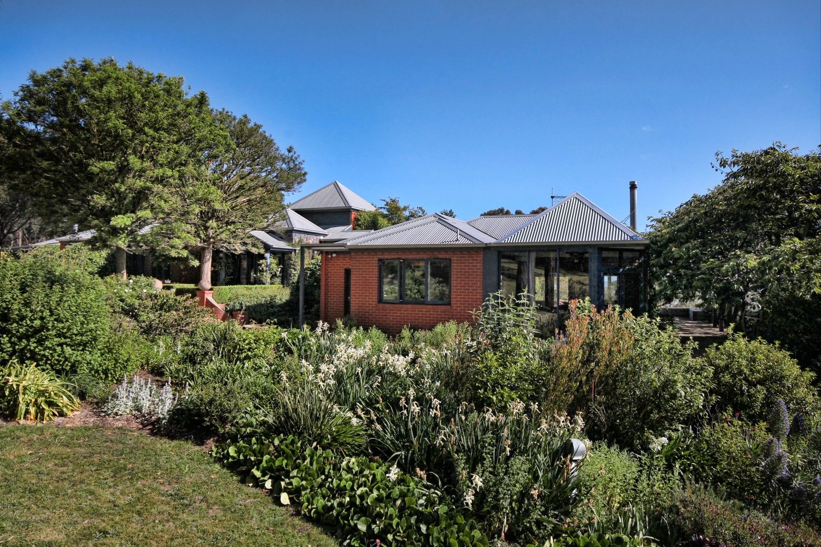 Real Estate and Property in 38 Glen Echo Court, Mount Macedon, VIC