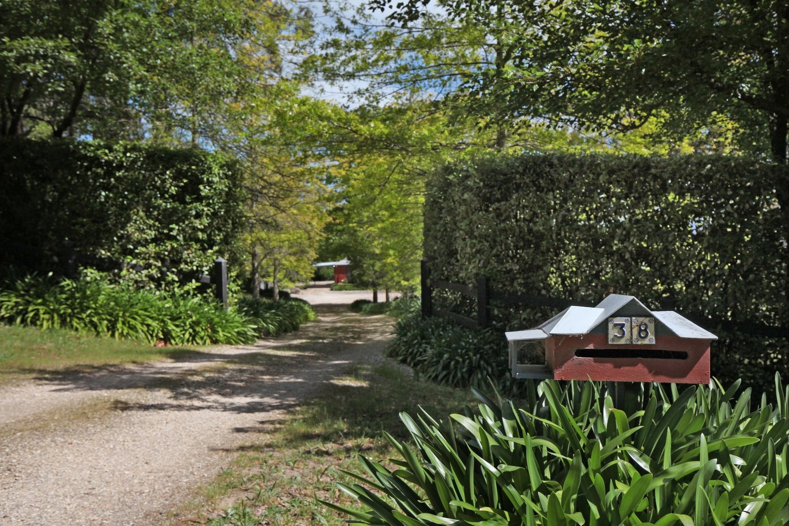 Real Estate and Property in 38 Glen Echo Court, Mount Macedon, VIC