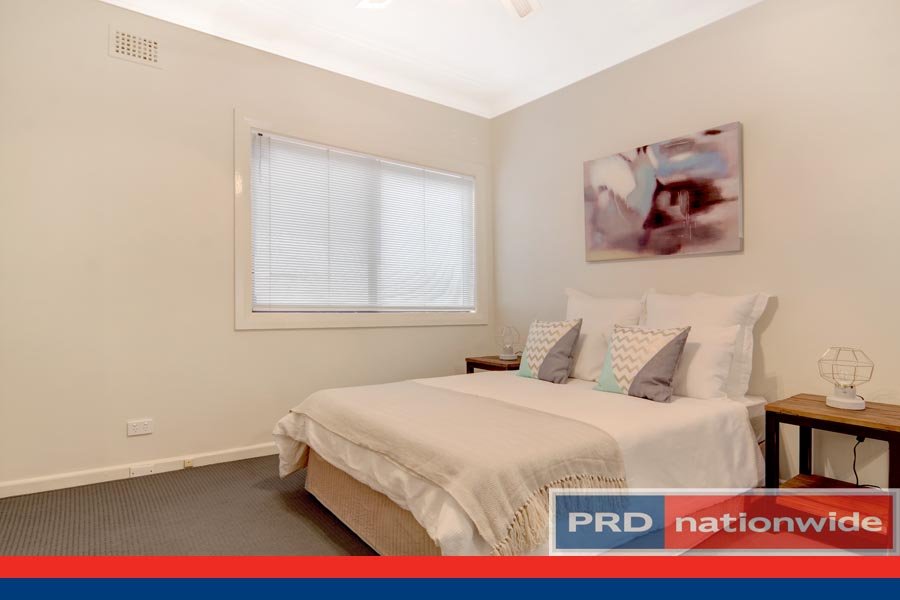 38 Glen Road OATLEY 8