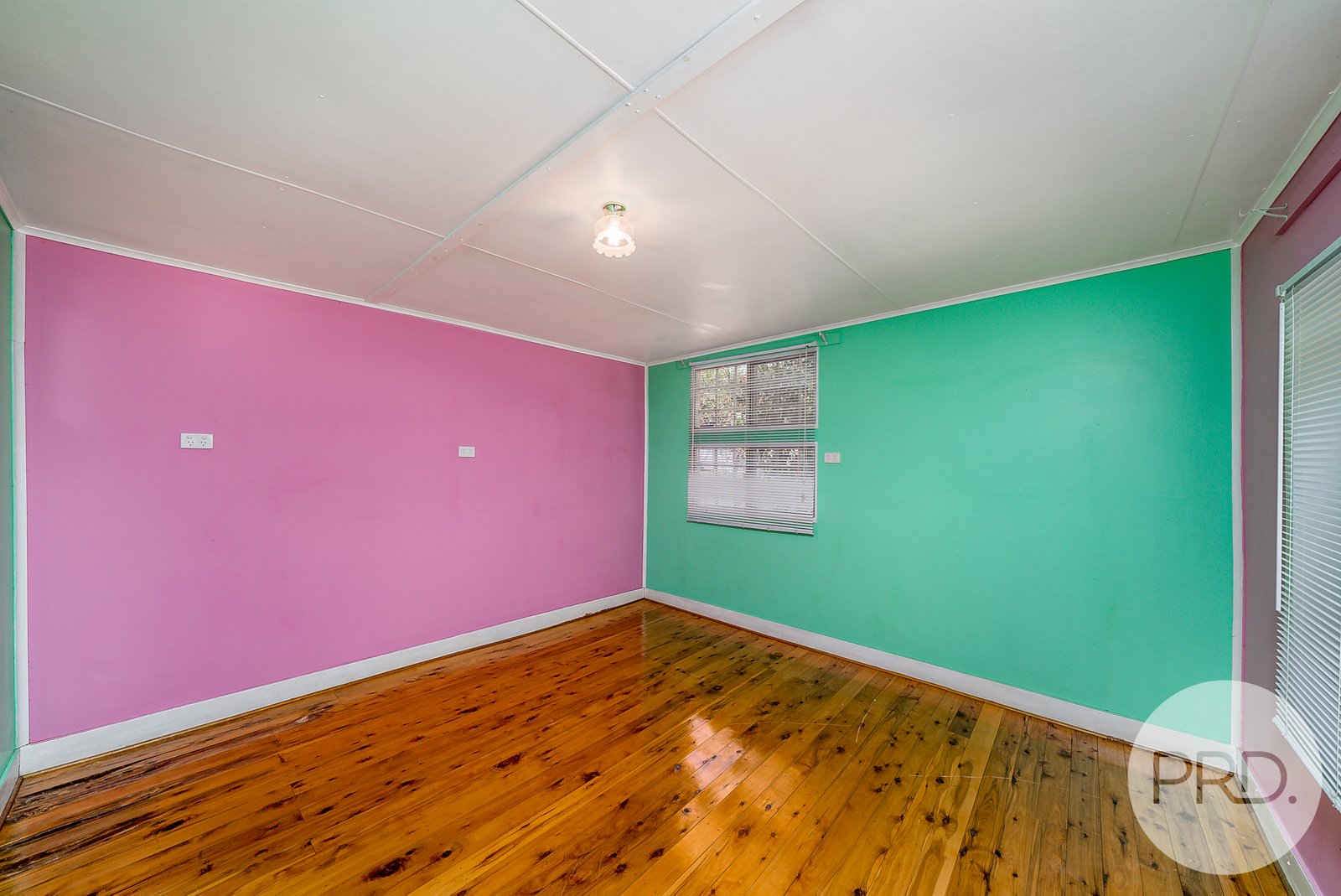 38 Gormly Avenue WAGGA WAGGA 7