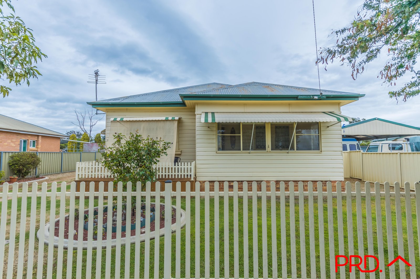38 Gunnedah Road TAMWORTH 1