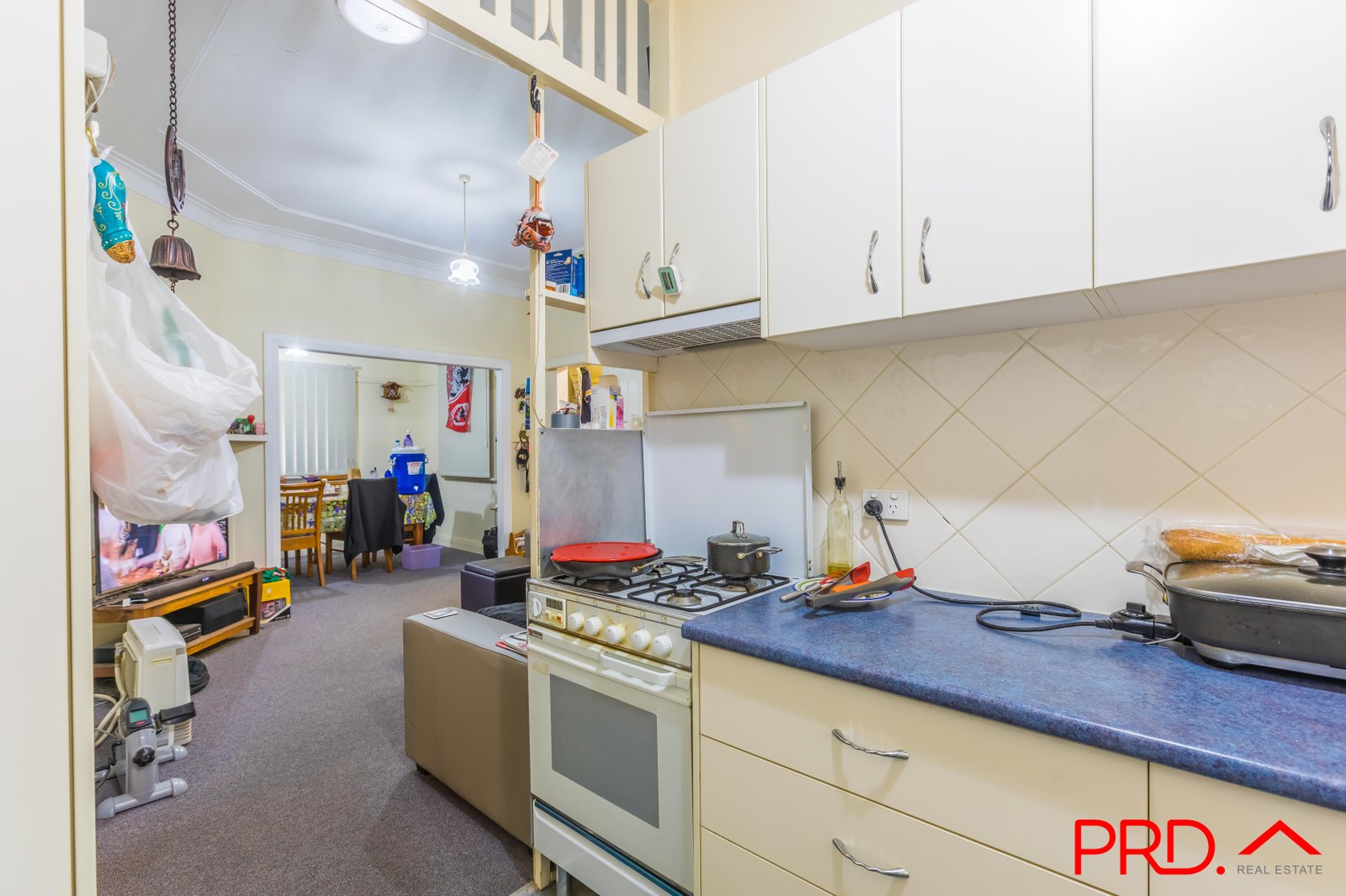 38 Gunnedah Road TAMWORTH 9