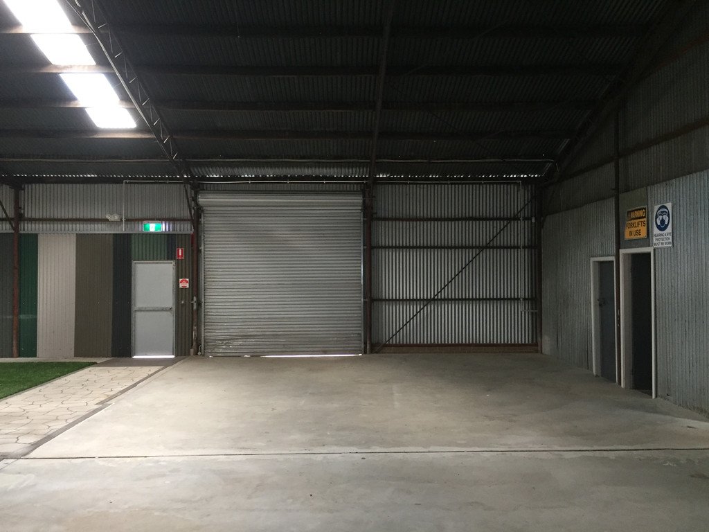 38 Hammond Avenue WAGGA WAGGA 11