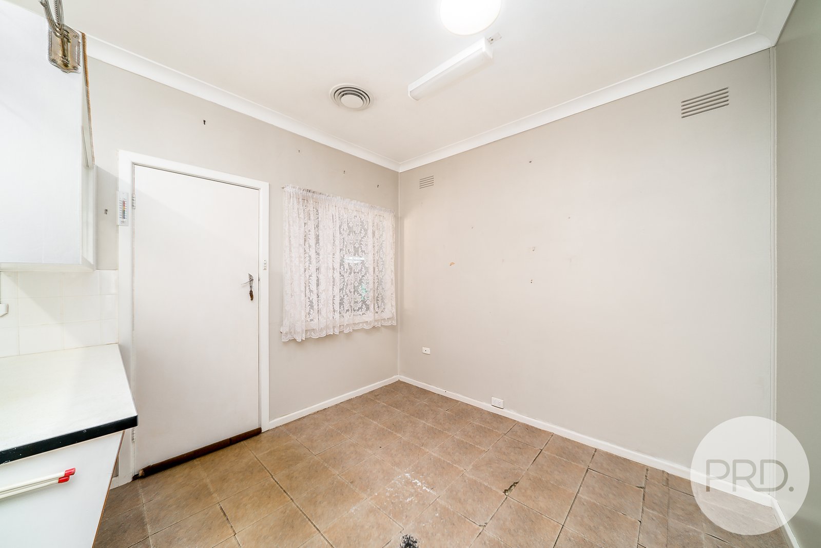 38 Heath Street TURVEY PARK 4