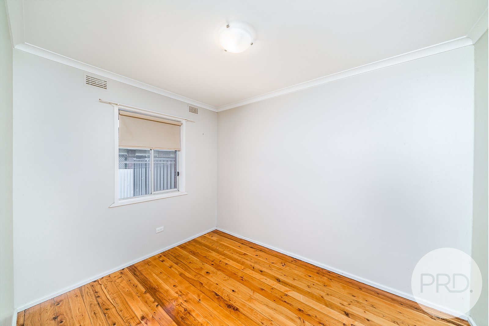 3/8 Higgins Avenue WAGGA WAGGA 6