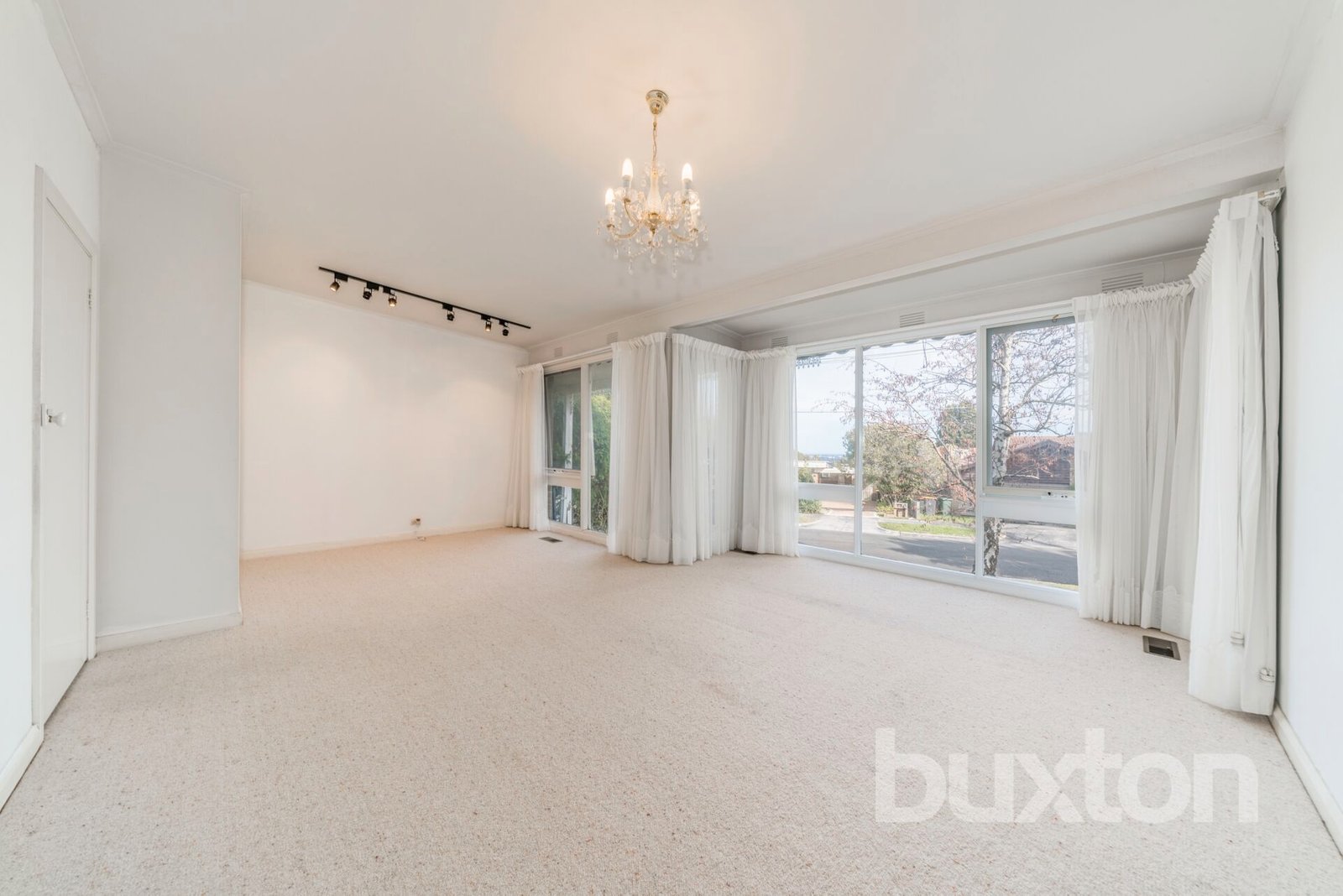 Gallery: 38 Highwood Drive