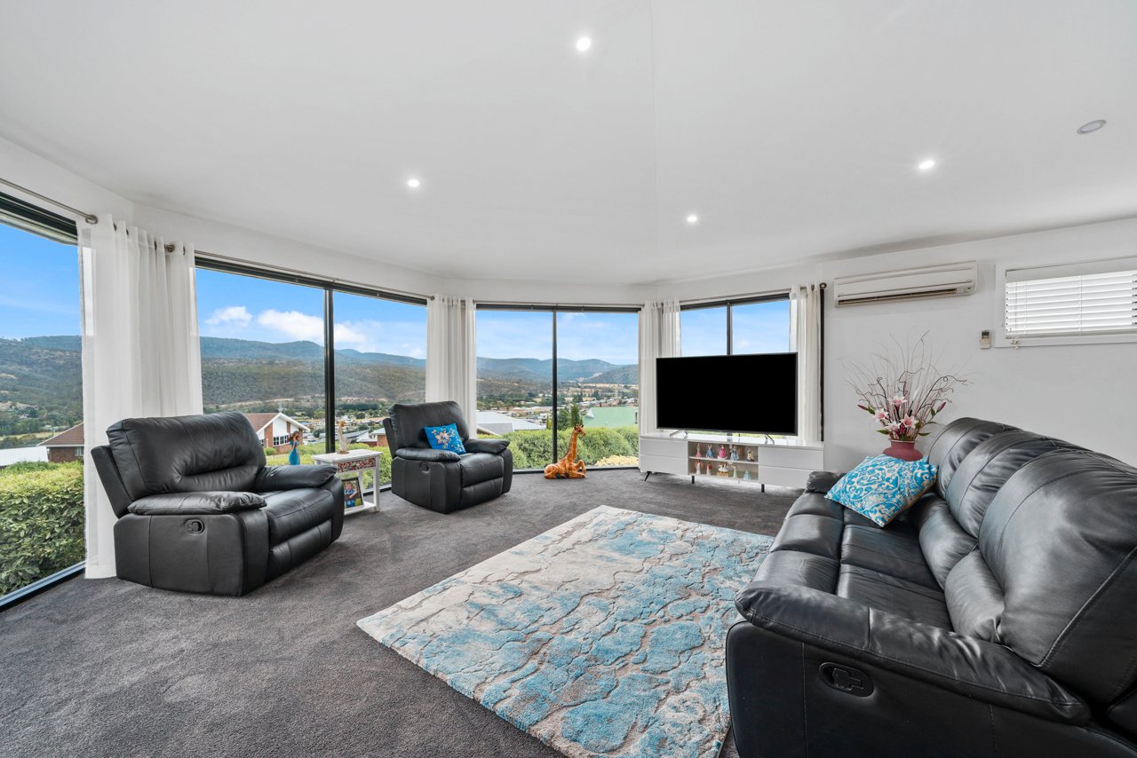 3/8 Howell Drive NEW NORFOLK 2