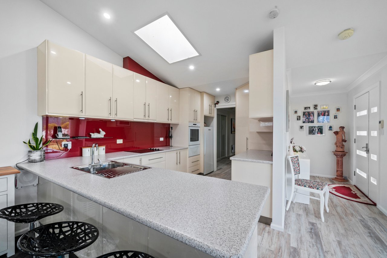 3/8 Howell Drive NEW NORFOLK 12