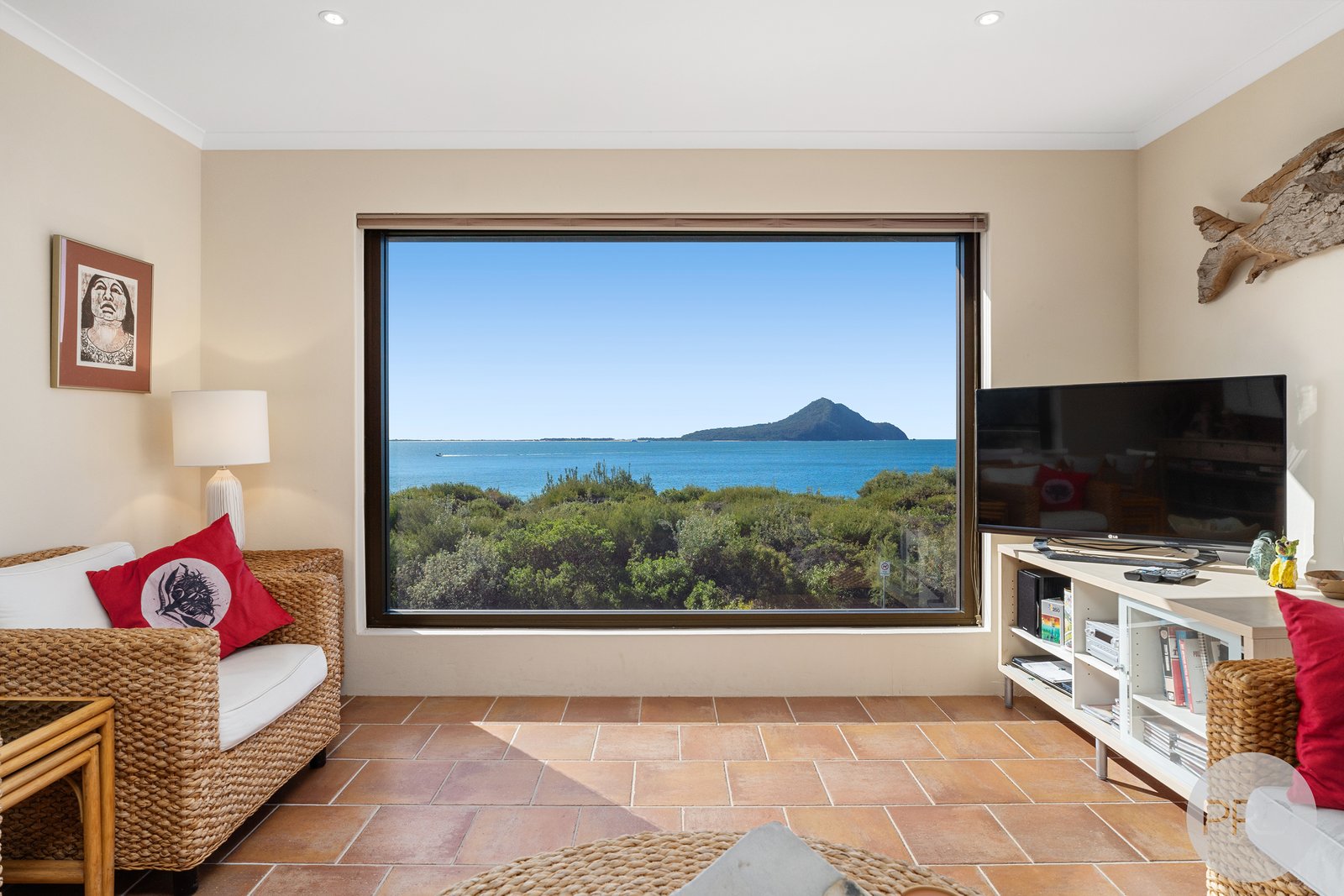 3/8 Intrepid Close NELSON BAY 6