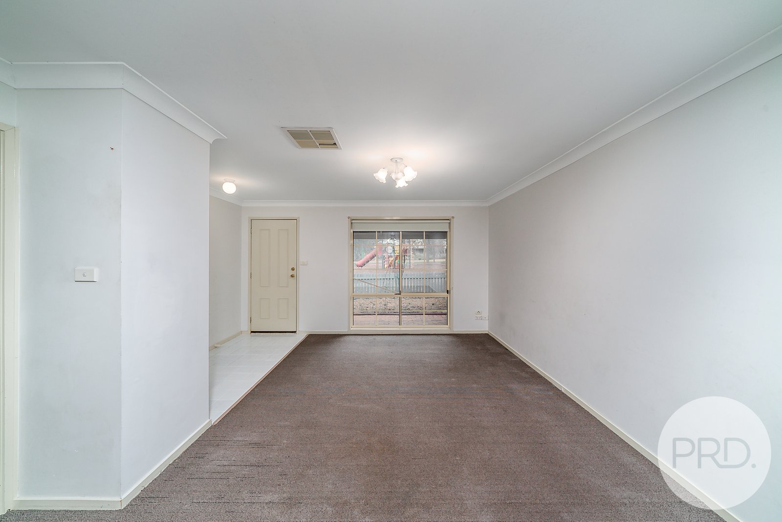 3/8 Japonica Place FOREST HILL 5