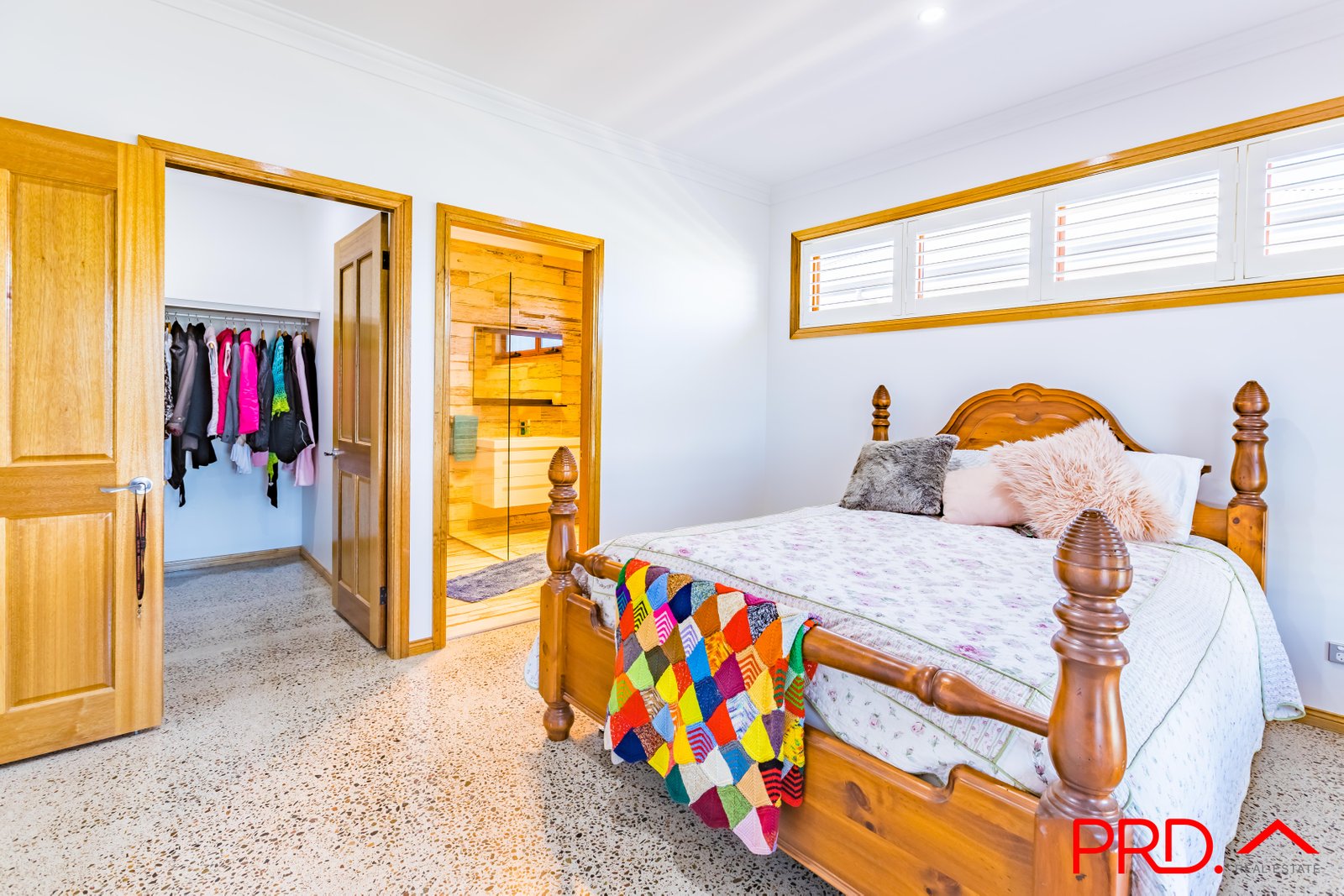 38 Johnston Street TAMWORTH 8