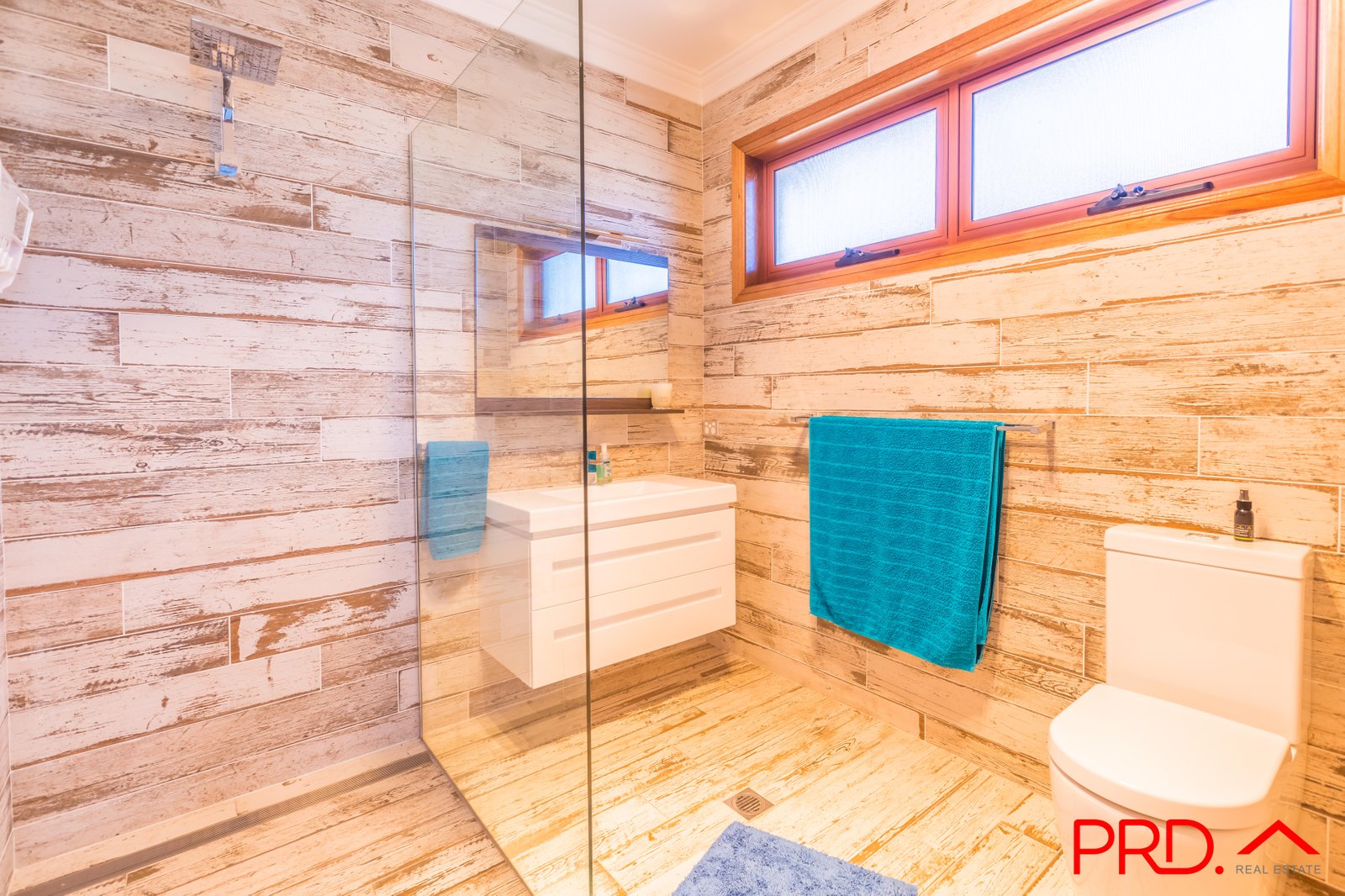 38 Johnston Street TAMWORTH 9