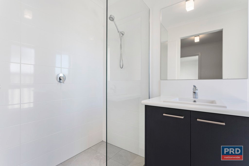 3/8 Julian Court EPSOM 6