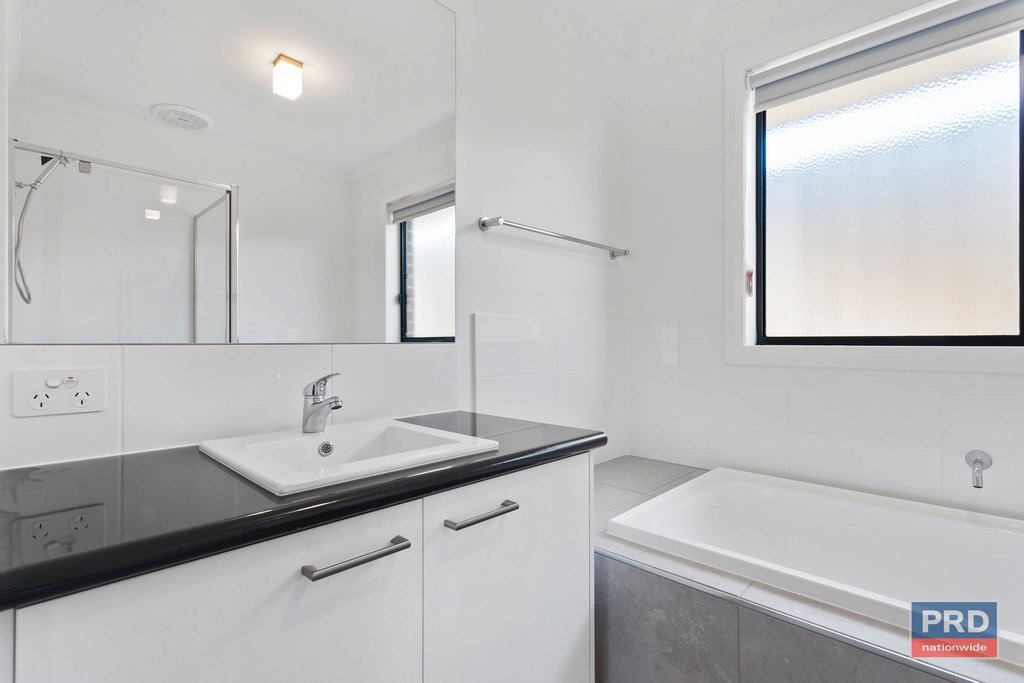 3/8 Julian Court EPSOM 13